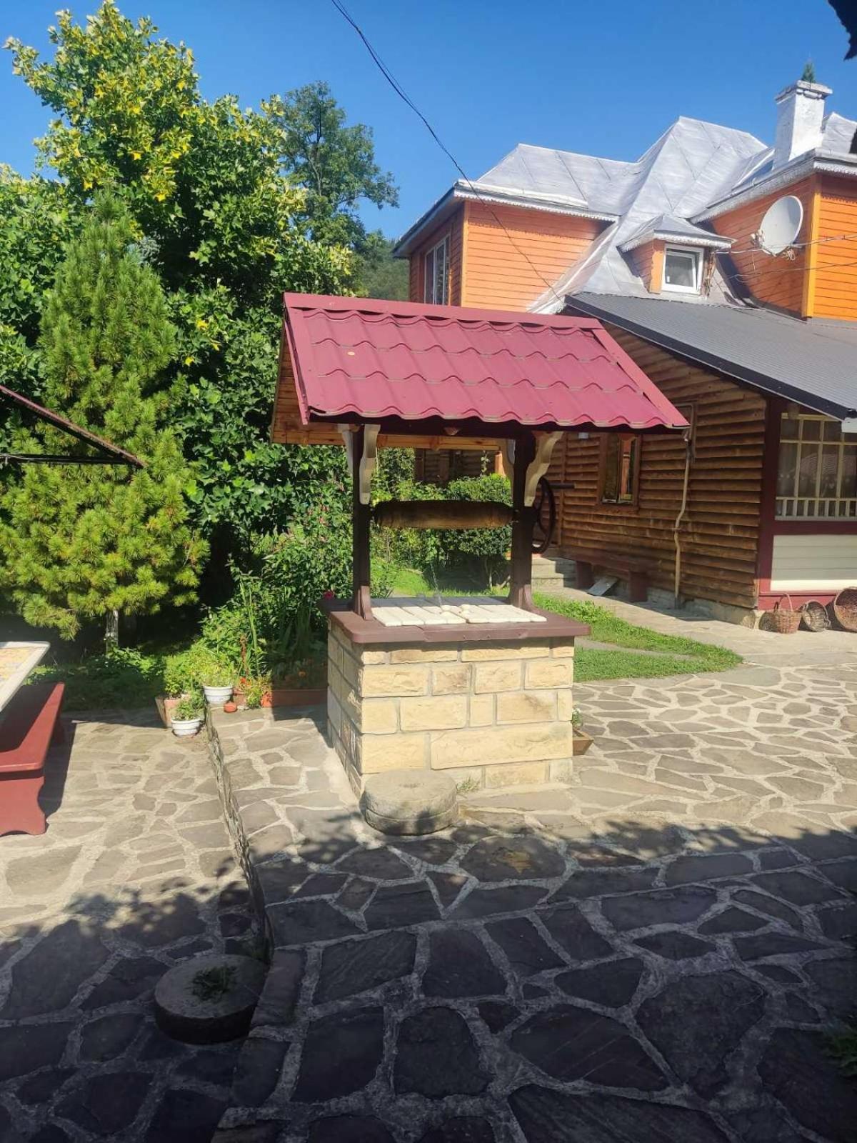 Borgaza Hotell Jaremtje Exteriör bild